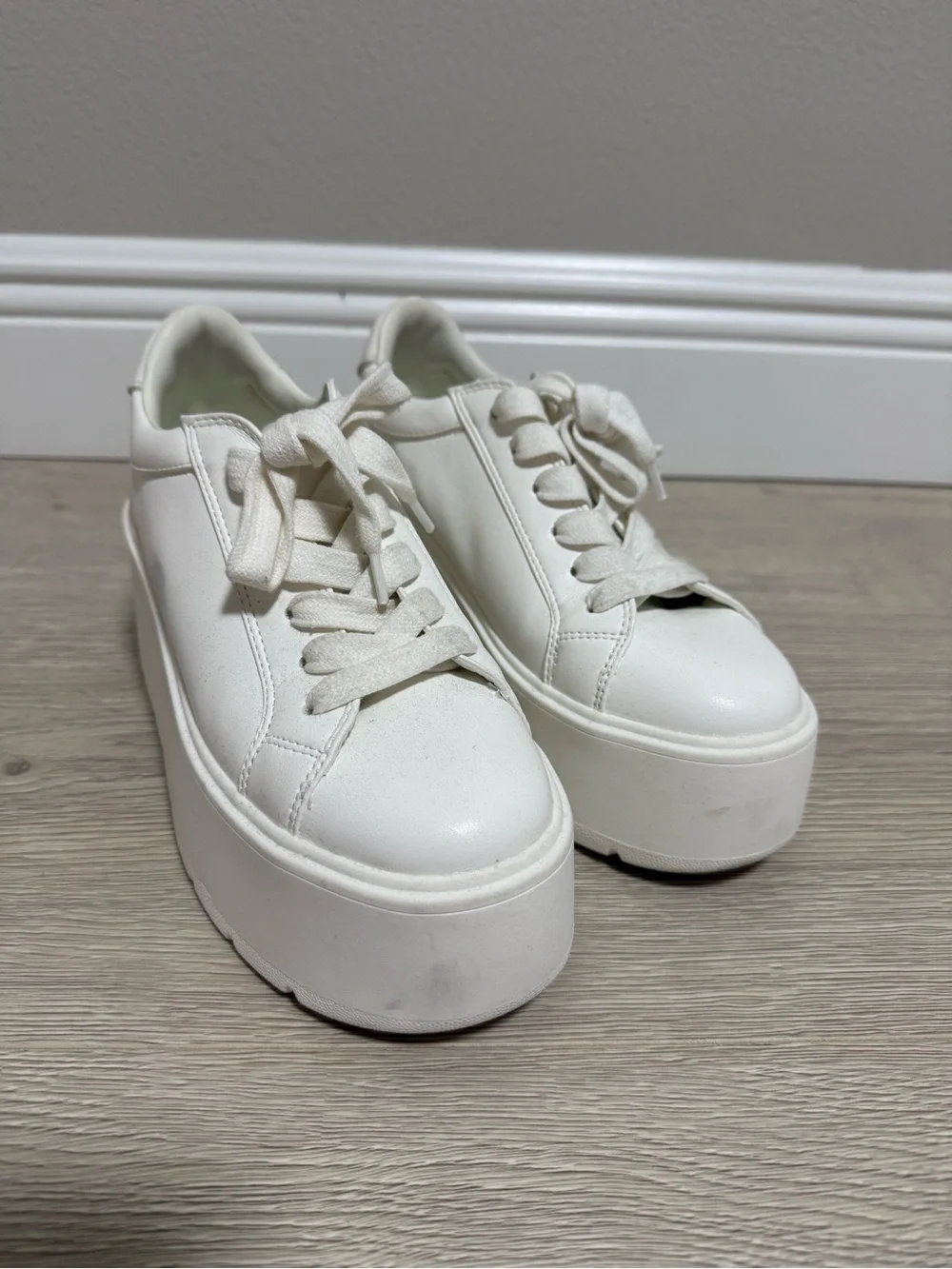 Steve Madden White Platform Lace-Up Sneakers